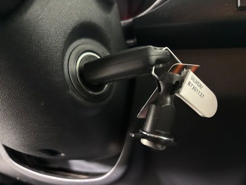 Used 2011 Kia Soul + image 10