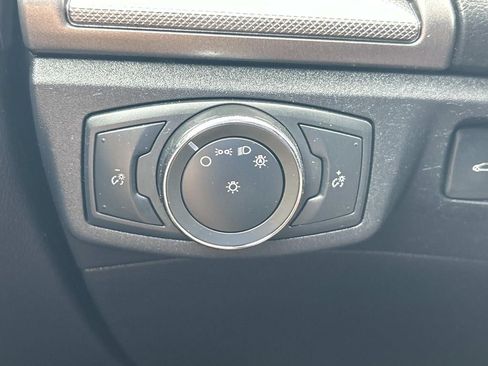 Used 2020 Ford Fusion SE FWD image 27