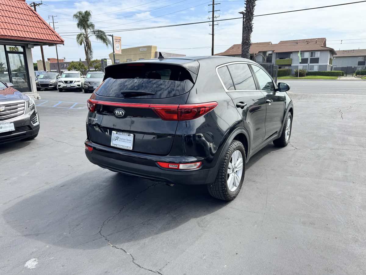 Used 2018 Kia Sportage LX AWD/4WD image 4