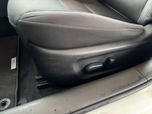 Used 2025 Nissan Altima 2.5 SV FWD image 22