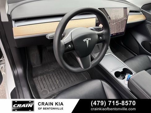 Used 2021 Tesla Model 3 Standard Range Plus image 9