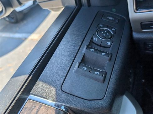 Used 2022 Ford F350 Lariat w/ Lariat Ultimate Package image 31