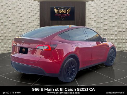 Used 2023 Tesla Model Y Long Range AWD/4WD image 4