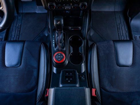 Used 2022 Ford Bronco Raptor image 27