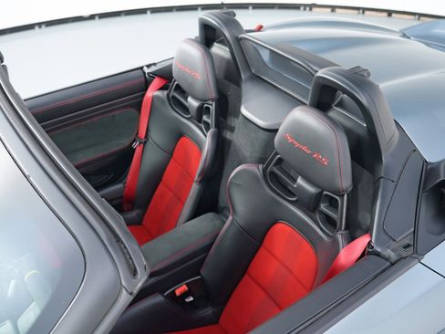 Used 2024 Porsche 718 Boxster Spyder RS w/ Light Design Package RWD image 36