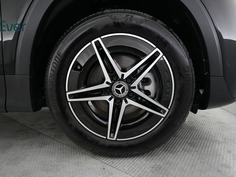 Used 2024 Mercedes-Benz EQB 300 4MATIC image 20