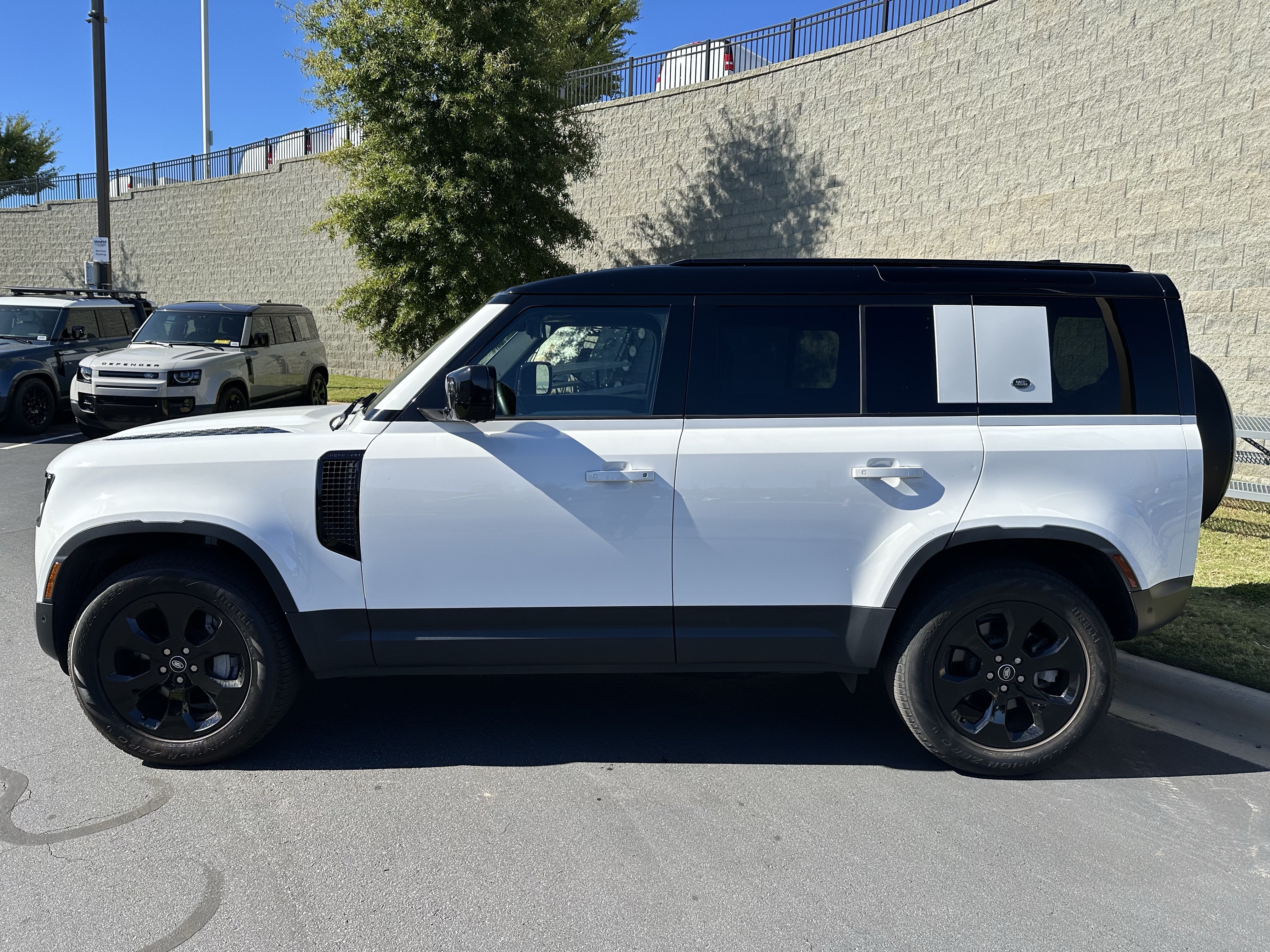 Used 2024 Land Rover Defender 110 S AWD/4WD image 4