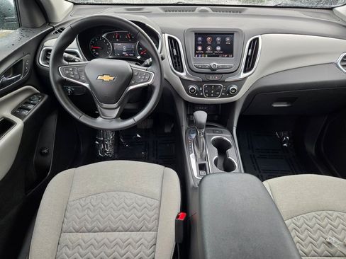 Certified 2024 Chevrolet Equinox LT FWD image 18