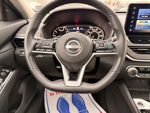 Certified 2023 Nissan Altima 2.5 SV w/ SV Premium Package image 23