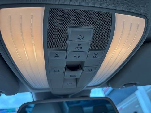 Used 2014 Mercedes-Benz E 350 Sedan image 39