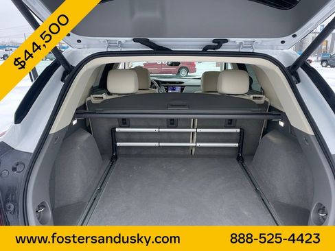 Used 2025 Cadillac XT5 Premium Luxury image 22