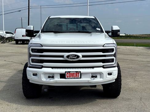 Used 2026 Ford F250 Platinum AWD/4WD image 3