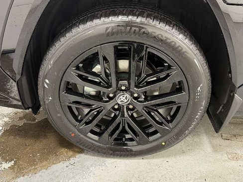 New 2026 Toyota RAV4 XSE AWD/4WD image 10