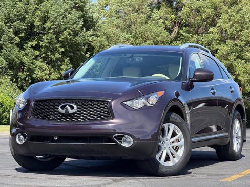 Used 2017 INFINITI QX70 AWD w/ Premium Package image 1
