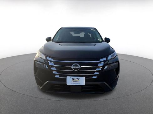 Used 2025 Nissan Rogue SV image 4