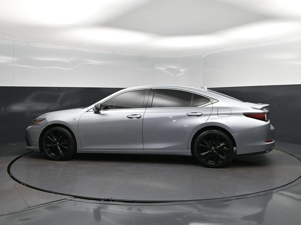 Used 2022 Lexus ES 350 F Sport w/ Accessory Package 2 FWD image 4