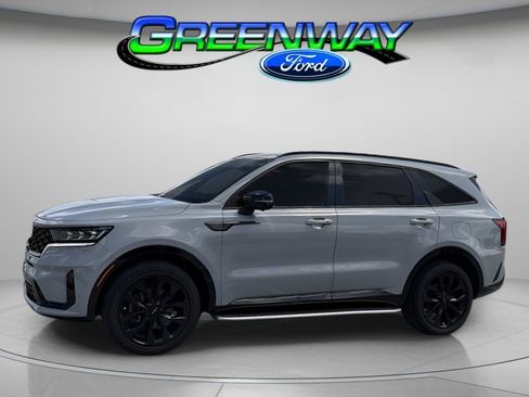 Used 2023 Kia Sorento SX AWD/4WD image 1