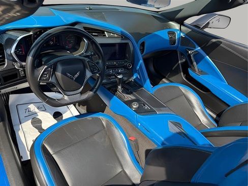 Used 2016 Chevrolet Corvette Stingray Convertible w/ Carbon Flash Badge Package RWD image 21