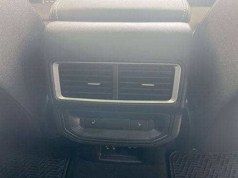New 2026 Volkswagen Atlas Cross Sport SEL Premium R-Line AWD/4WD image 39