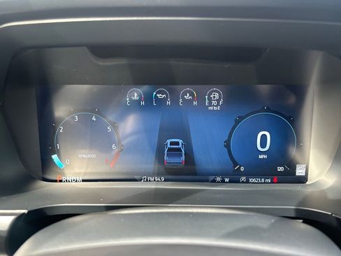 Used 2025 Ford F150 Lariat w/ Equipment Group 502A High image 15