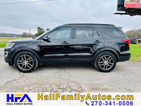 Used 2017 Ford Explorer Sport w/ Equipment Group 401A AWD/4WD image 2