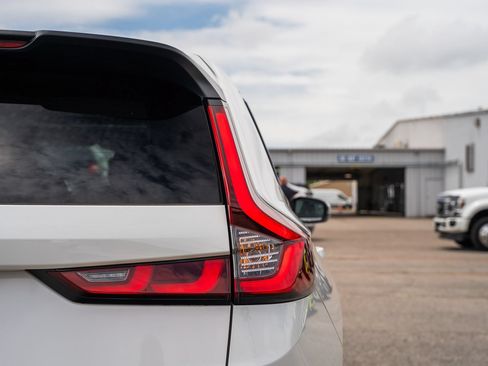 Used 2024 Honda CR-V EX image 15