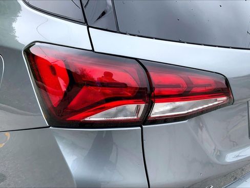 Used 2024 Chevrolet Equinox LT image 28