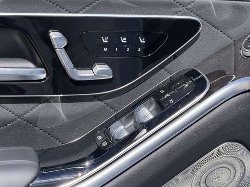 New 2026 Mercedes-Benz S 580e 4MATIC Sedan image 16