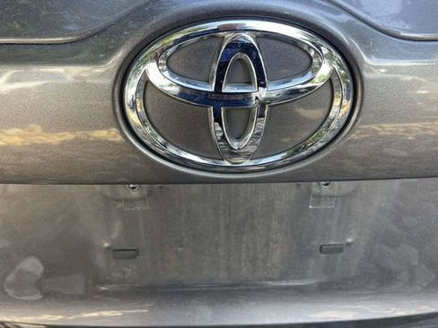 Used 2017 Toyota Highlander XLE FWD image 11