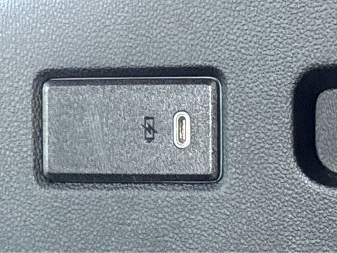 Used 2024 Chevrolet Tahoe LS RWD image 27