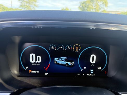 Certified 2022 Ford F150 Platinum w/ Equipment Group 701A High image 13