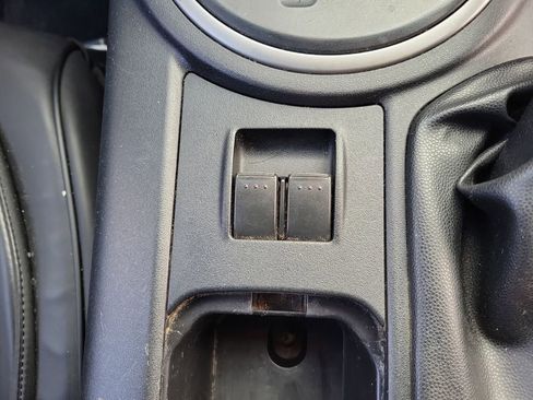 Used 2013 MAZDA MX-5 Miata Club image 16