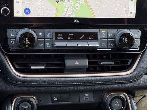 Used 2025 Toyota Grand Highlander AWD Hybrid image 5