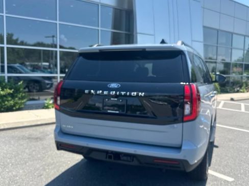 New 2026 Ford Expedition Active AWD/4WD image 5