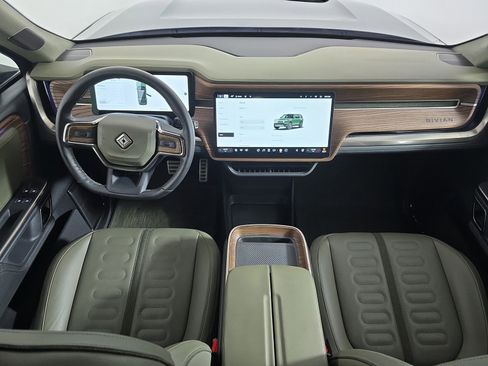 Used 2023 Rivian R1S Adventure AWD/4WD image 27