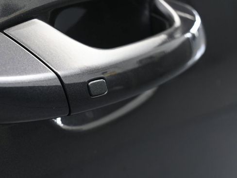 Used 2023 Kia Stinger GT2 image 49