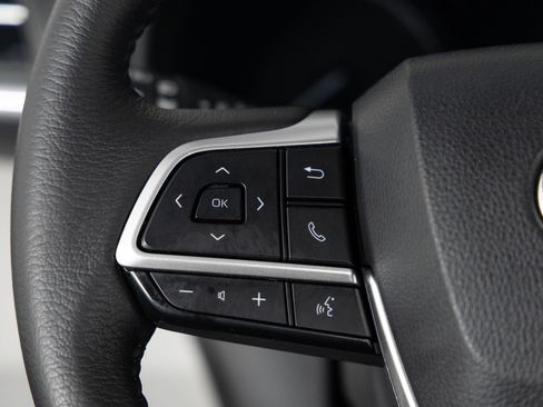 Used 2023 Toyota Sienna XLE image 32