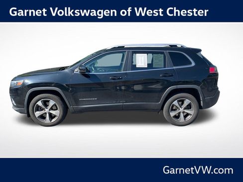 Used 2019 Jeep Cherokee Limited AWD/4WD image 2