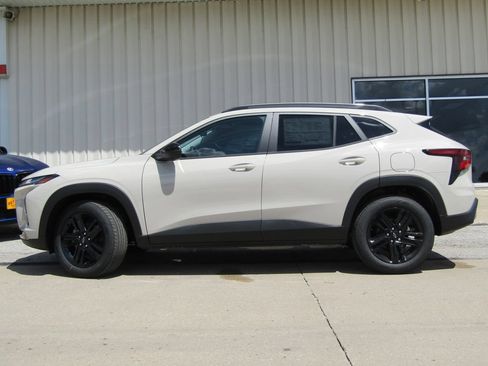 New 2026 Chevrolet Trax ACTIV w/ Driver Confidence Package FWD image 11