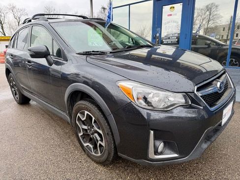Used 2016 Subaru Crosstrek 2.0i Limited w/ Popular Package #1 image 2