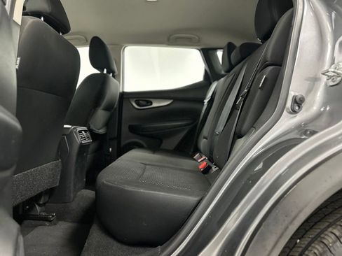 Used 2020 Nissan Rogue Sport S FWD image 19