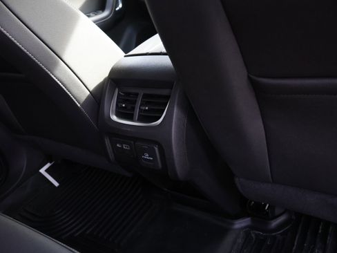 Used 2023 Chevrolet Blazer LT w/ Sound & Technology Package image 13