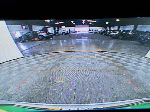 Used 2018 GMC Terrain SLE w/ Driver Convenience Package image 18