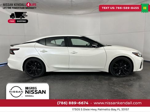 Certified 2023 Nissan Maxima SR w/ Sport Mat Group image 13