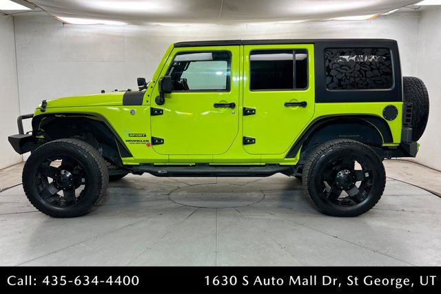 Used 2017 Jeep Wrangler Unlimited Sport w/ Connectivity Group AWD/4WD image 2