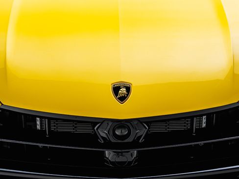 Used 2025 Lamborghini Urus SE AWD/4WD image 26