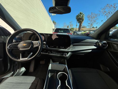 Used 2025 Chevrolet Equinox LT image 33