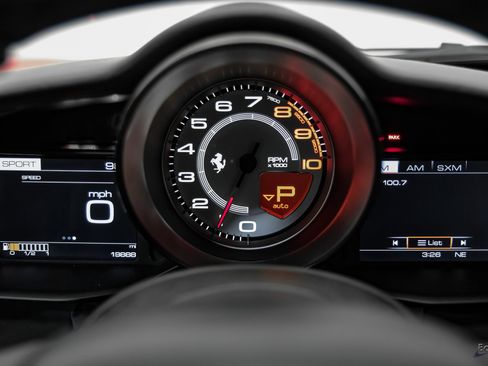 Used 2017 Ferrari 488 GTB RWD image 96