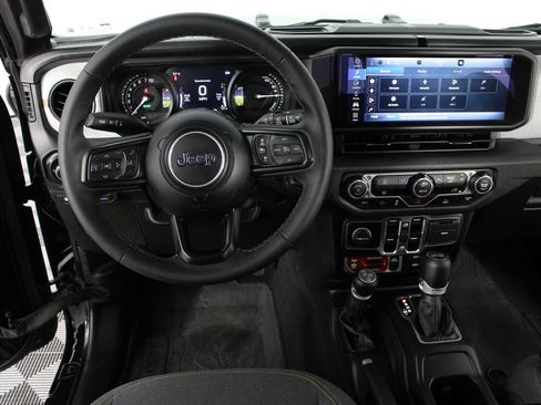 Used 2025 Jeep Wrangler Unlimited Sport S 4xe AWD/4WD image 10