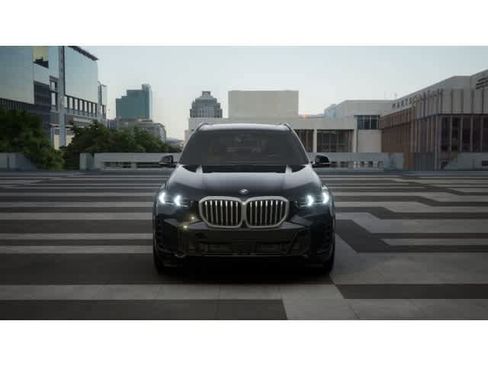 New 2026 BMW X5 sDrive40i w/ M Sport Package image 3